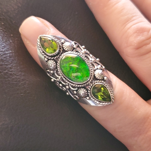 New Triplet Opal & Peridot 925 Silver Statement Ring. - Picture 7 of 12